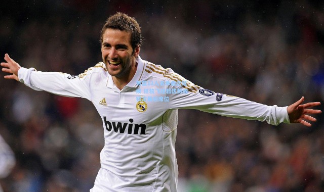 男篮12人名单悬念延续 任骏飞经验优势或锁定最后席位