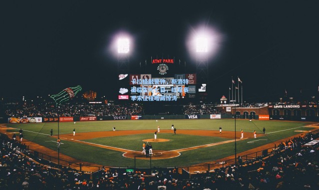 卡拉格敲警钟，斯洛特面临生死七日，红军赛季末征程暗藏惊涛