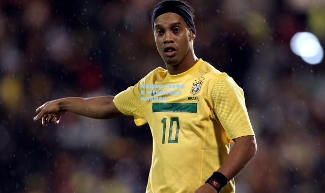 梅里诺梅开二度主宰战局 布拉格斯拉维亚主场力克阿森纳